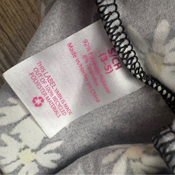 Women’s dress 2 Pc blouse/ Mini Skirt Daisy flowers graphic lettuces edges. L - Picture 6 of 7